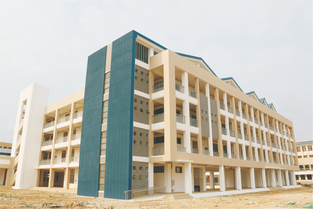 央民族大學附屬中學陵水分校4#、5#樓工程1.jpg